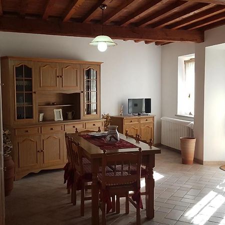 Beautiful Apartment With Exclusive Garden And Terrace Monteverdi Marittimo Bagian luar foto
